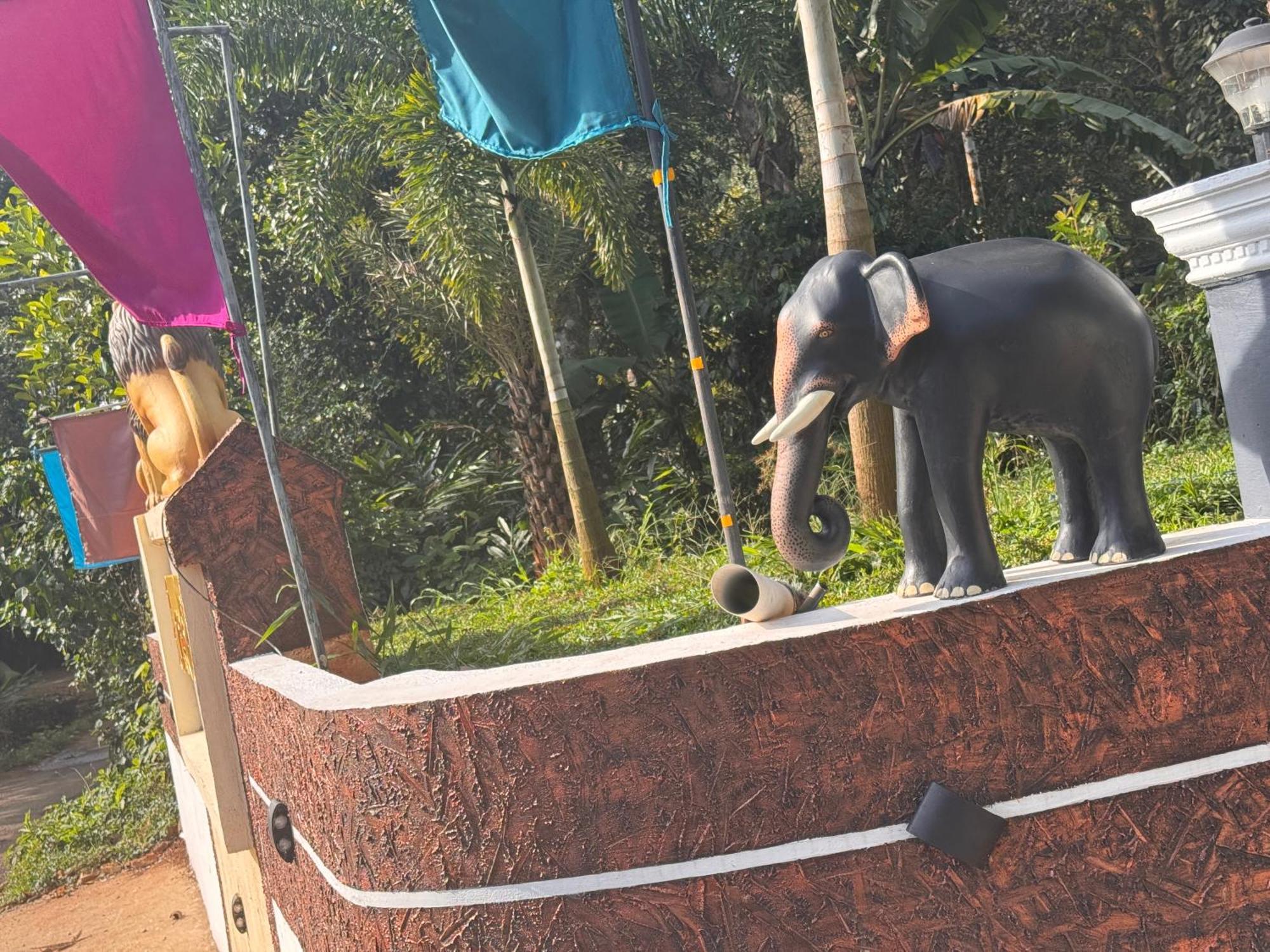 Arabian Holiday Resort With Swimming Pool In Idukki Calvary Mount Exterior foto